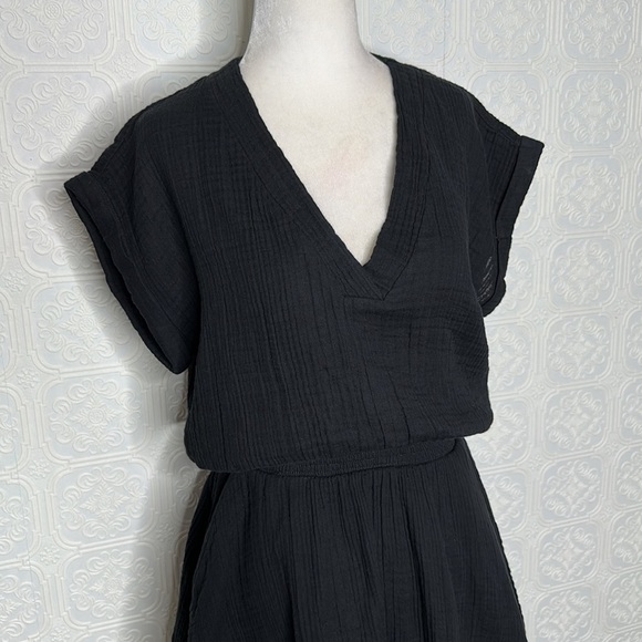Lou & Grey | Triple Cloth V-Neck Pocket Black Dress, NWT - Picture 3 of 15